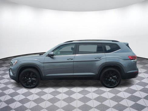 New 2025 Volkswagen Atlas SE image 2