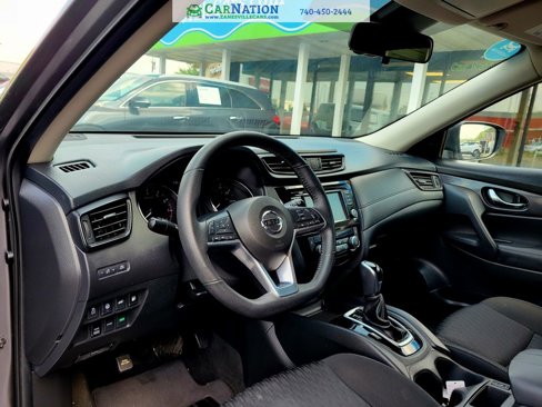 Used 2020 Nissan Rogue SV image 8