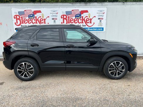 New 2026 Chevrolet TrailBlazer LT w/ Convenience Package image 2