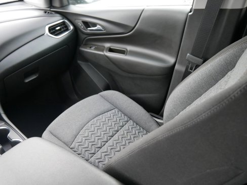 Used 2023 Chevrolet Equinox LT image 16