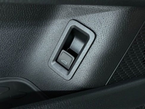 New 2025 Volkswagen ID. Buzz Pro S Plus image 22
