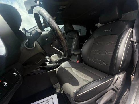 Used 2023 Kia Forte GT-Line w/ GT-Line Premium Package image 14