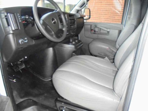 Used 2023 GMC Savana 2500 Extended image 7