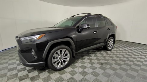 Used 2025 Toyota RAV4 Limited image 8