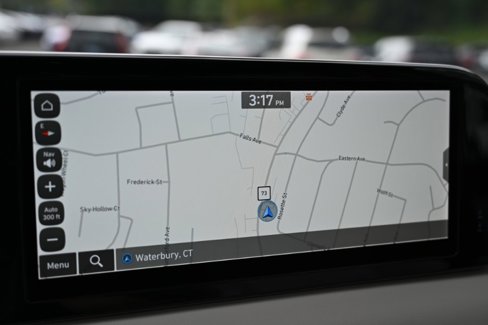 Used 2024 Hyundai Palisade Limited image 2