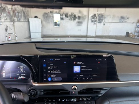 Used 2025 Toyota Crown XLE image 18