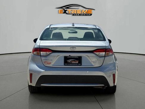 Used 2021 Toyota Corolla LE image 6