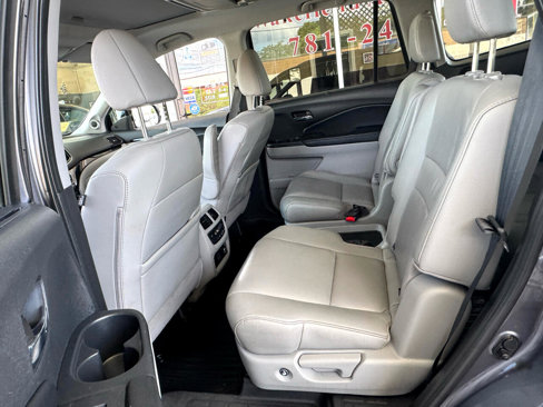Used 2020 Honda Pilot Touring image 16