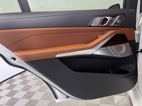 New 2026 BMW X7 xDrive40i w/ Executive Package image 21