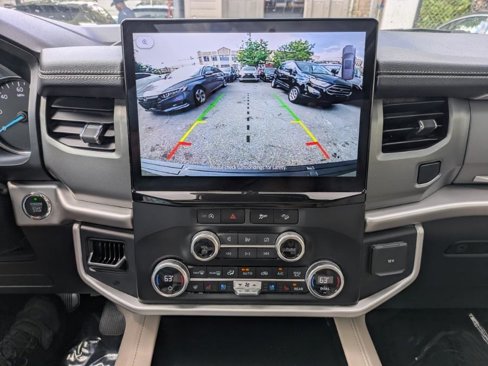 Used 2024 Ford Expedition Max XLT image 18