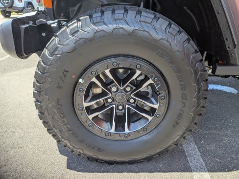New 2025 Jeep Wrangler Willys image 25