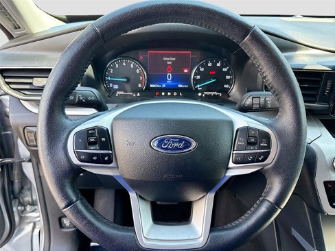 Used 2024 Ford Explorer XLT w/ Equipment Group 202A image 12