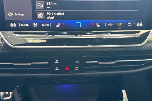 New 2025 Volkswagen Golf R Black Edition image 16
