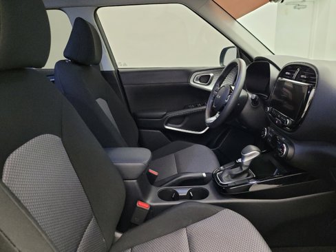 Used 2023 Kia Soul S image 21