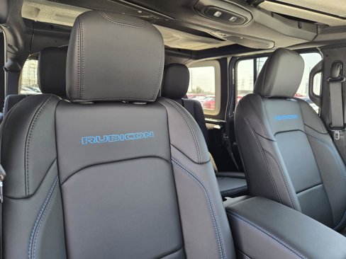 New 2025 Jeep Wrangler Unlimited Rubicon 4xe image 37