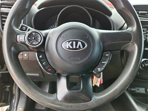 Used 2016 Kia Soul image 17