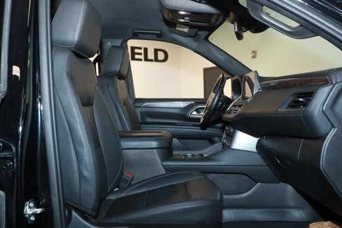 Used 2024 Chevrolet Suburban LT image 15