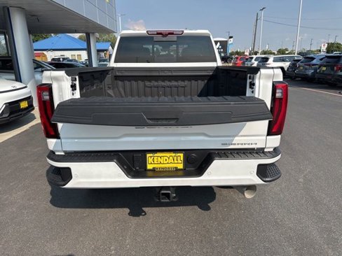 Used 2024 GMC Sierra 3500 Denali w/ Denali Reserve Package image 10