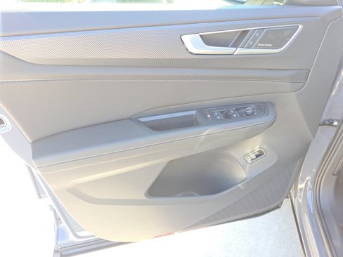 New 2026 Volkswagen Atlas Cross Sport SEL Premium R-Line image 15