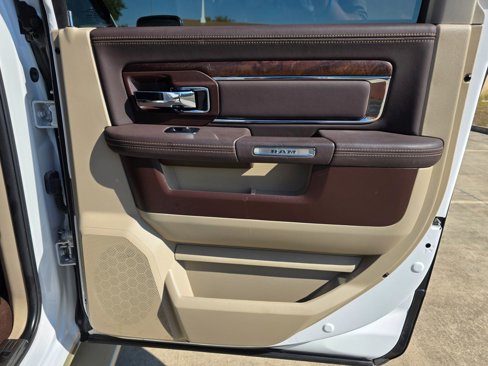 Used 2016 RAM 2500 Longhorn image 24