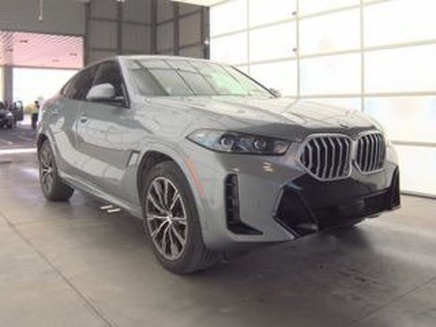 Used 2024 BMW X6 xDrive40i image 3