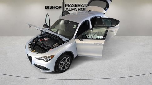 New 2025 Alfa Romeo Stelvio Sprint image 22