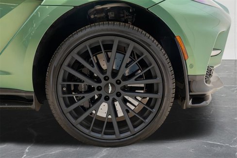 New 2025 Aston Martin DBX 707 image 39