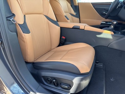 New 2025 Lexus ES 350 Luxury w/ Accessory Package (Z2) image 24