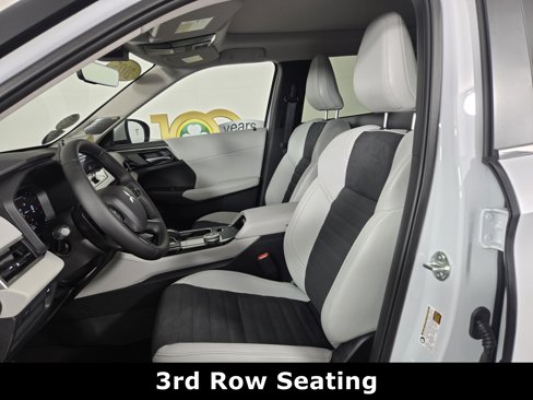 New 2025 Mitsubishi Outlander SE image 10