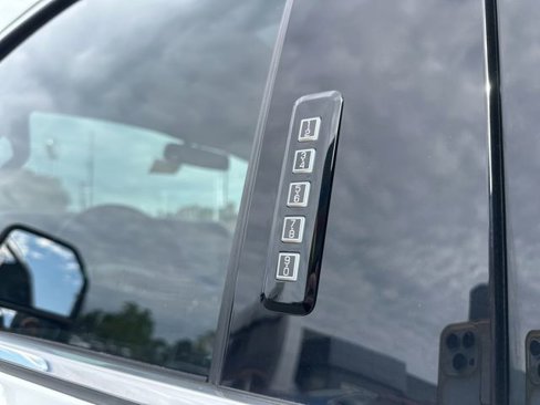 Certified 2024 Ford F250 Lariat w/ Chrome Package image 26