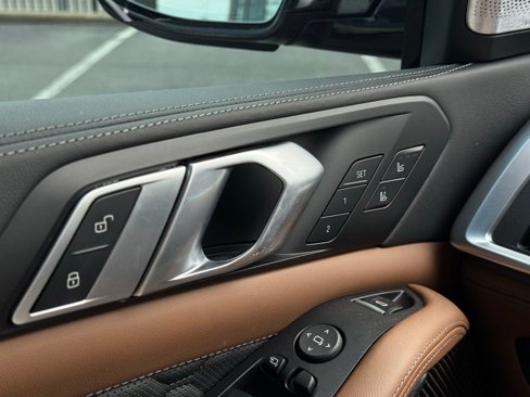 Used 2025 BMW X5 M Competition w/ Executive Package image 32