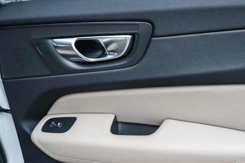 New 2026 Volvo XC60 B5 Plus w/ Protection Package Premier image 34