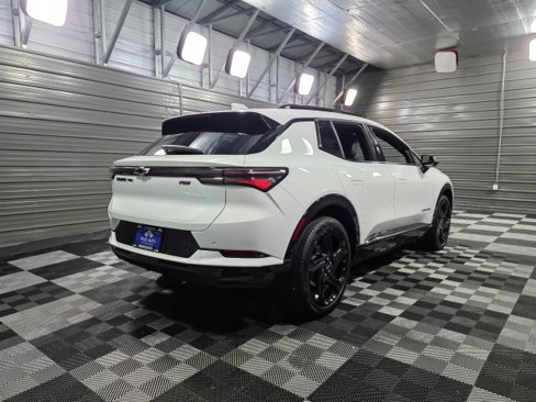 Used 2024 Chevrolet Equinox EV RS image 5
