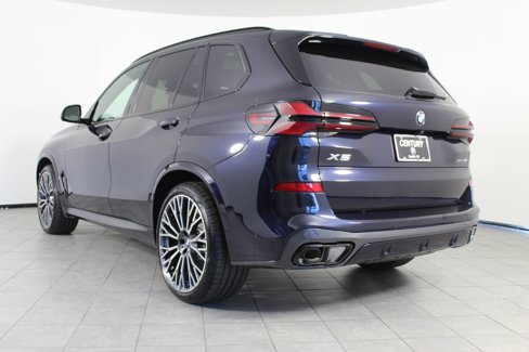 New 2026 BMW X5 xDrive40i w/ Executive Package image 3