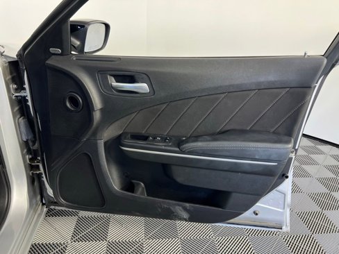 Used 2023 Dodge Charger SXT image 10