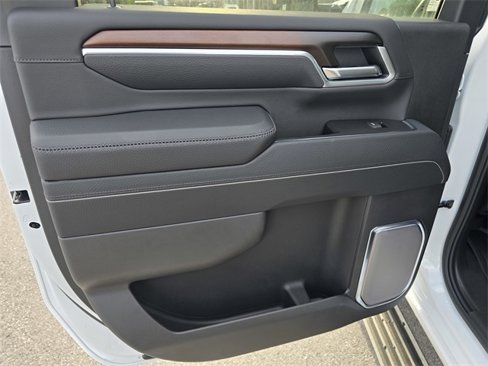 New 2026 GMC Sierra 2500 Denali w/ Denali Reserve Package image 11