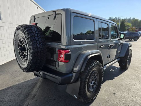 Used 2022 Jeep Wrangler Unlimited Rubicon w/ Xtreme Recon 35" Tire Package image 3