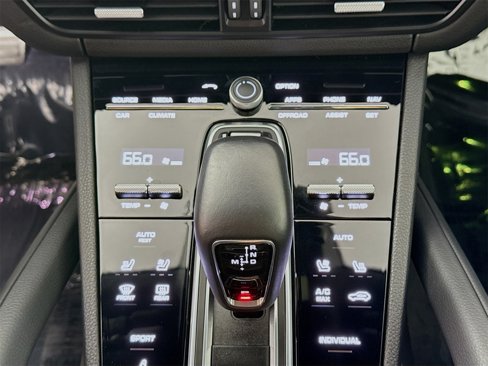 Certified 2022 Porsche Cayenne S Platinum image 13