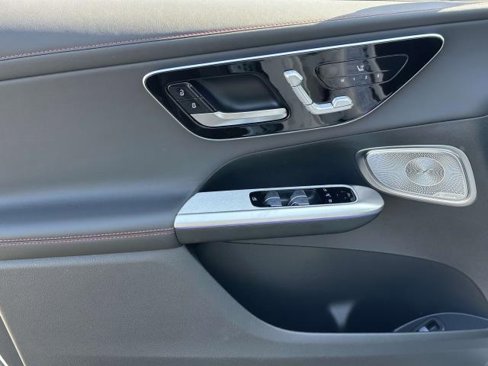 New 2025 Mercedes-Benz GLC 43 AMG 4MATIC image 17