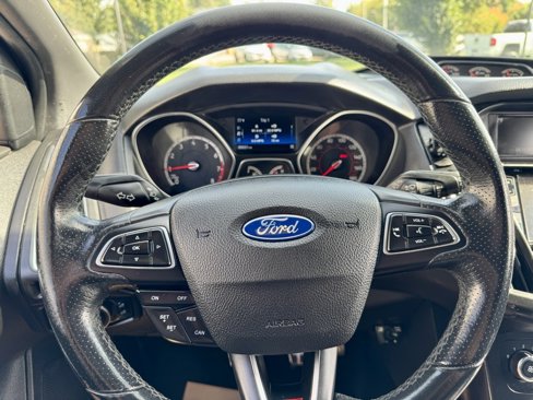 Used 2015 Ford Focus ST image 25