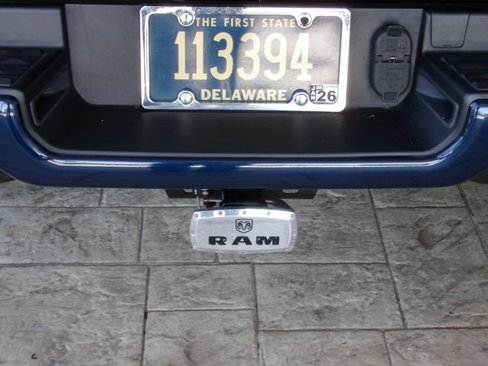 Used 2024 RAM 1500 Laramie image 12