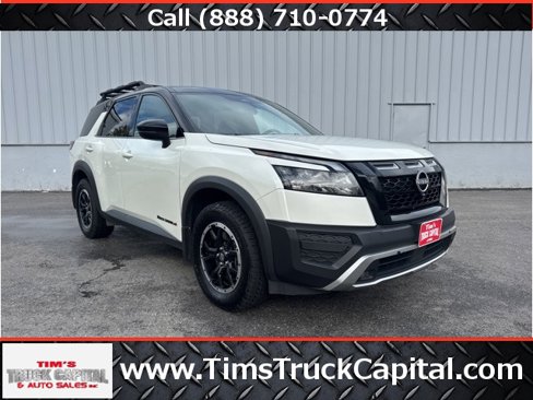 Used 2024 Nissan Pathfinder Rock Creek image 1