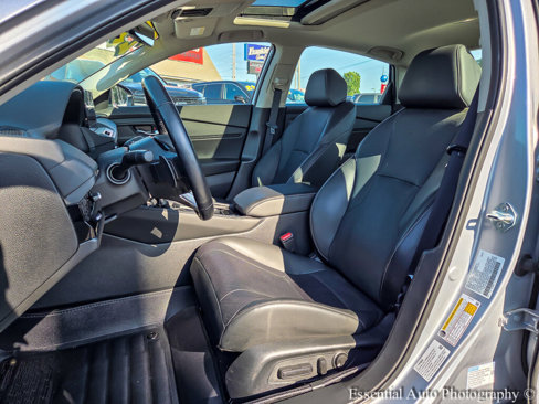 Used 2023 Honda Accord Touring image 9