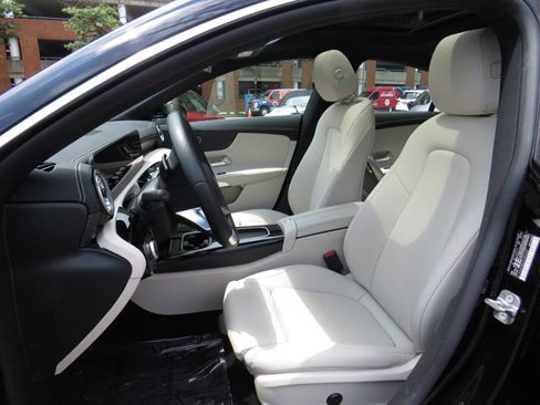 Used 2025 Mercedes-Benz CLA 250 4MATIC image 19