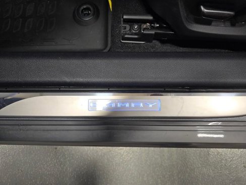 Used 2025 Toyota Camry XSE image 57