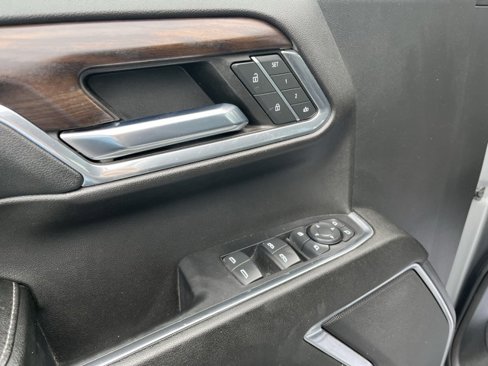 Used 2024 GMC Sierra 1500 SLT image 11