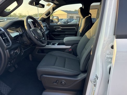 New 2026 RAM 1500 4x4 Crew Cab image 11