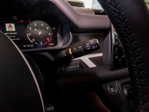 New 2025 Land Rover Defender 130 X-Dynamic SE image 14