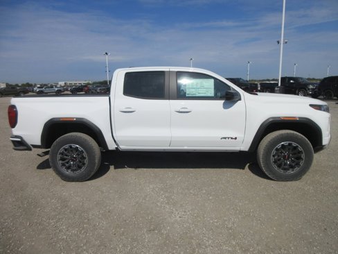 New 2026 GMC Canyon AT4 image 3