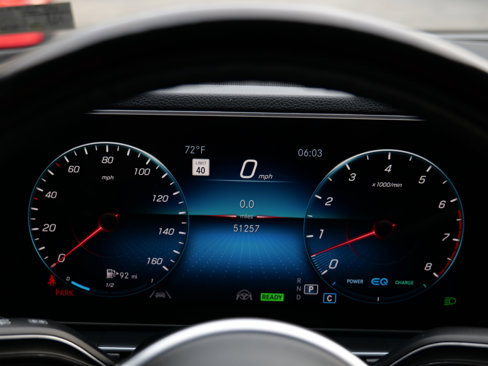 Used 2022 Mercedes-Benz GLE 450 4MATIC w/ AMG Line Exterior image 21